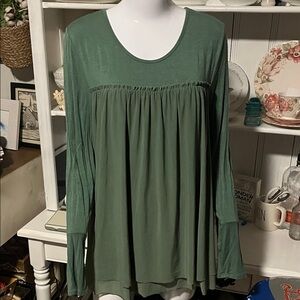 Matilda Jane Sage Green Tunic Top-Like New!